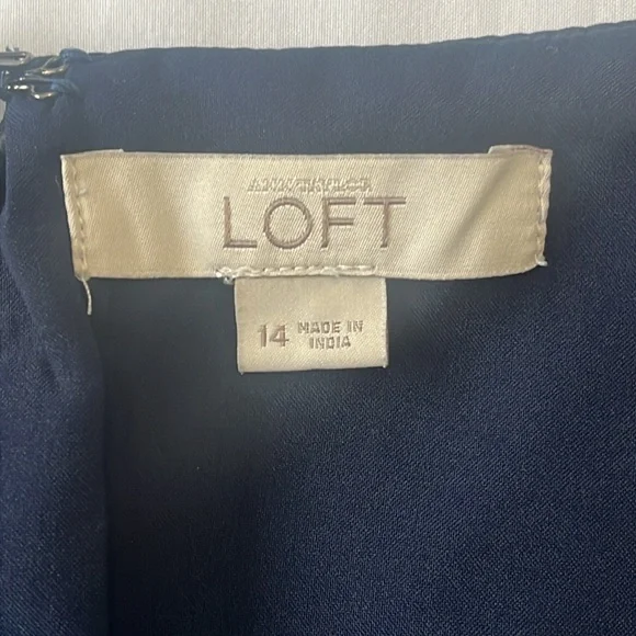 LOFT floral skirt - Picture 4 of 6